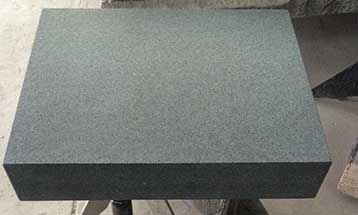 [花崗石平臺]花崗石平臺哪些地方優(yōu)于鑄鐵平臺？如何安裝花崗石平臺？